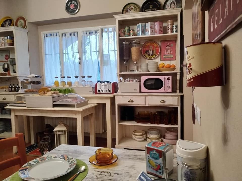 Olivia B&B And Apartment Cantagrillo Bagian luar foto